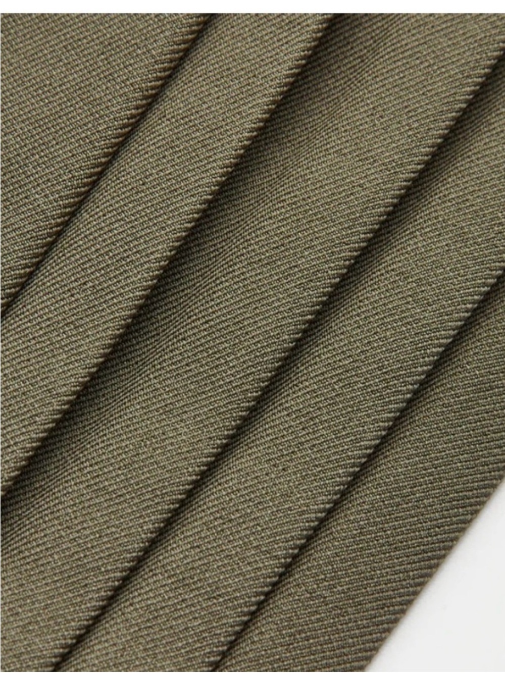 Commense Olive Green Side Pleated Wide Leg Pants – NWT | Size Medium | Chic Mini - Picture 7 of 7